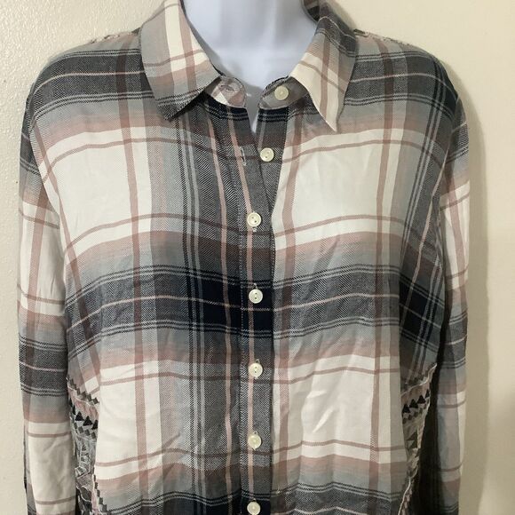 NTW Tolani Collection Plaid Embroidered Cabincore Western Button Down Shirt Sz S - Picture 2 of 7